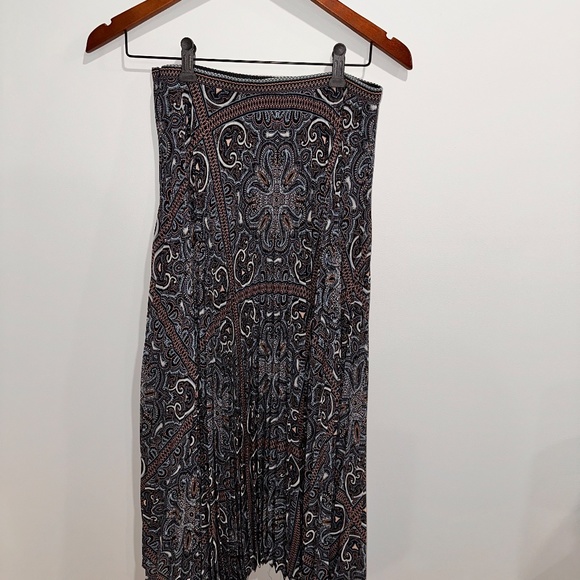 Intermix Skirt - Picture 3 of 4